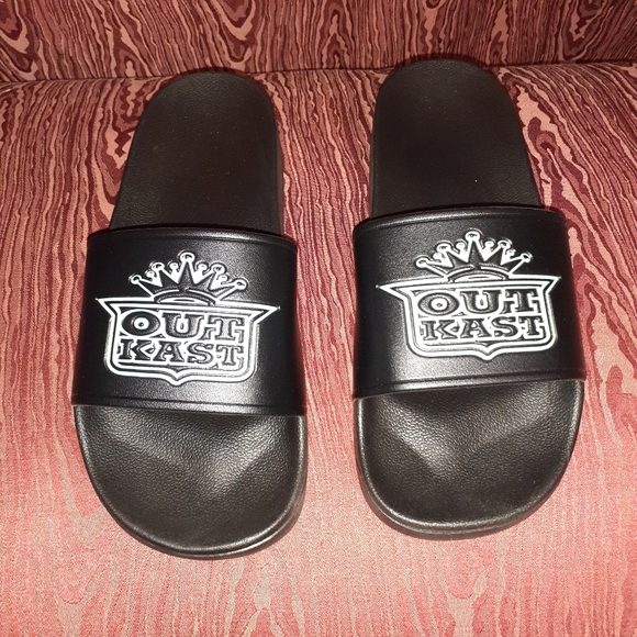 OUT KAST SLIDES BLACK/TEAL UNISEX SIZE 42 NWOT - Picture 1 of 8